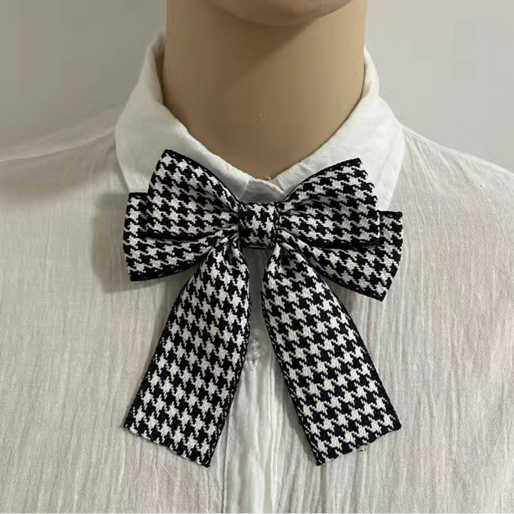 Classic Houndstooth Bow Tie/Brooch
